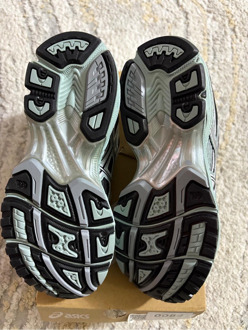 Asics Silver & Light Blue GEL-Nimbus Running Shoes - Picture 3 of 4